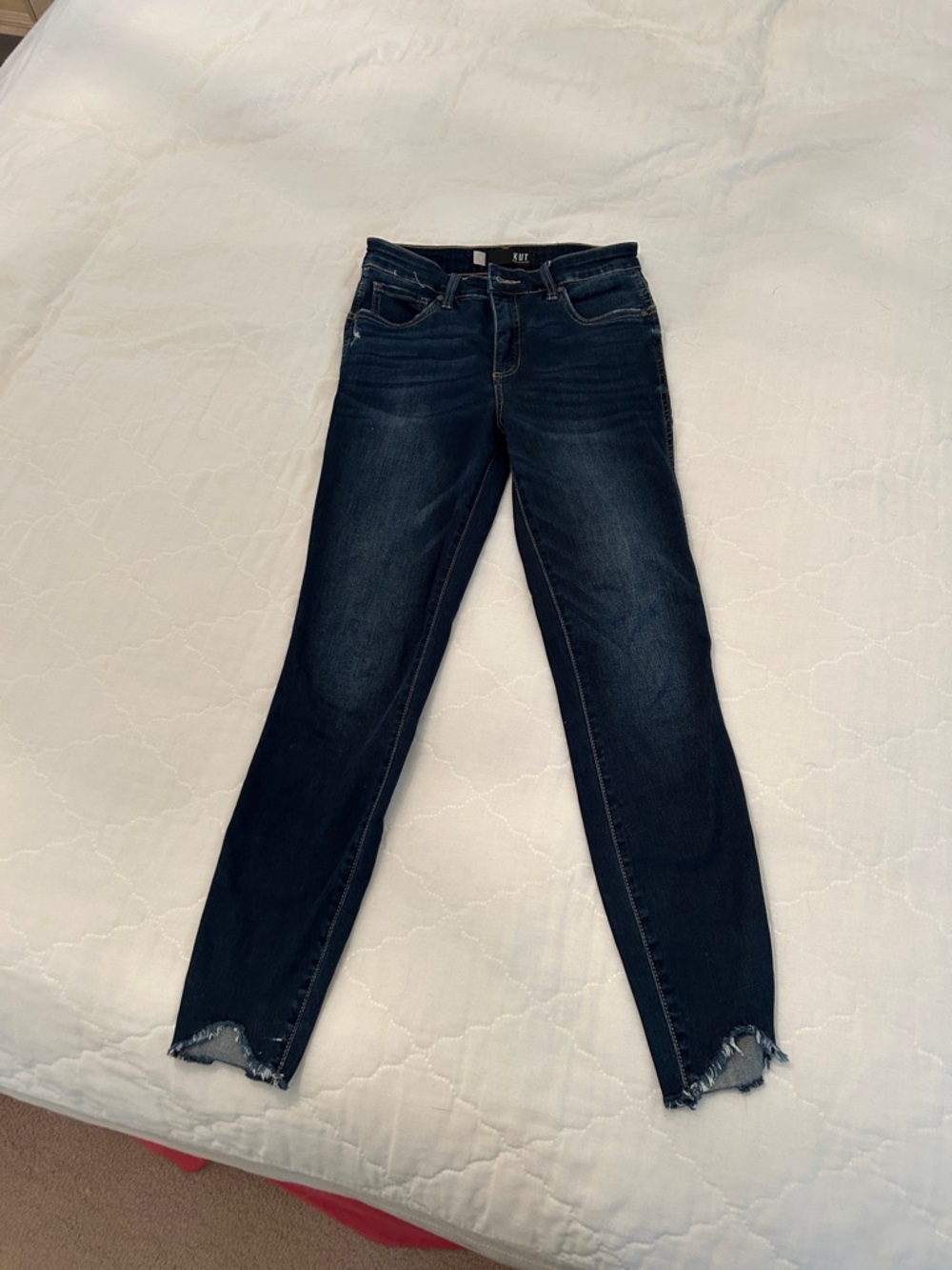 Kut from the Kloth Dark Blue Skinny Jeans with Distressed Hem